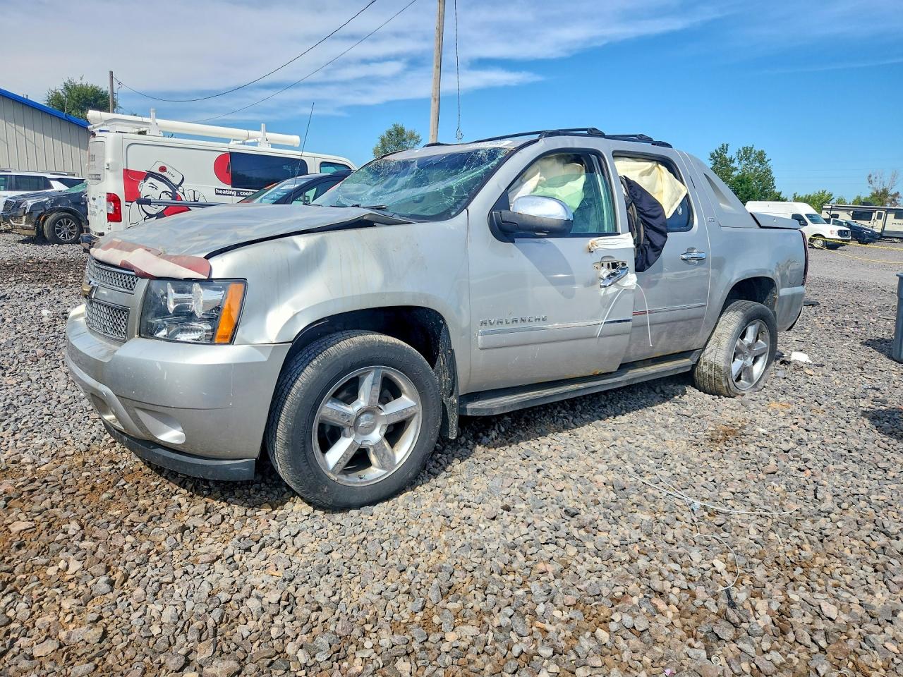 2011 CHEVROLET AVALANCHE LTZ | 3GNTKGE3XBG162999 | UPCARS