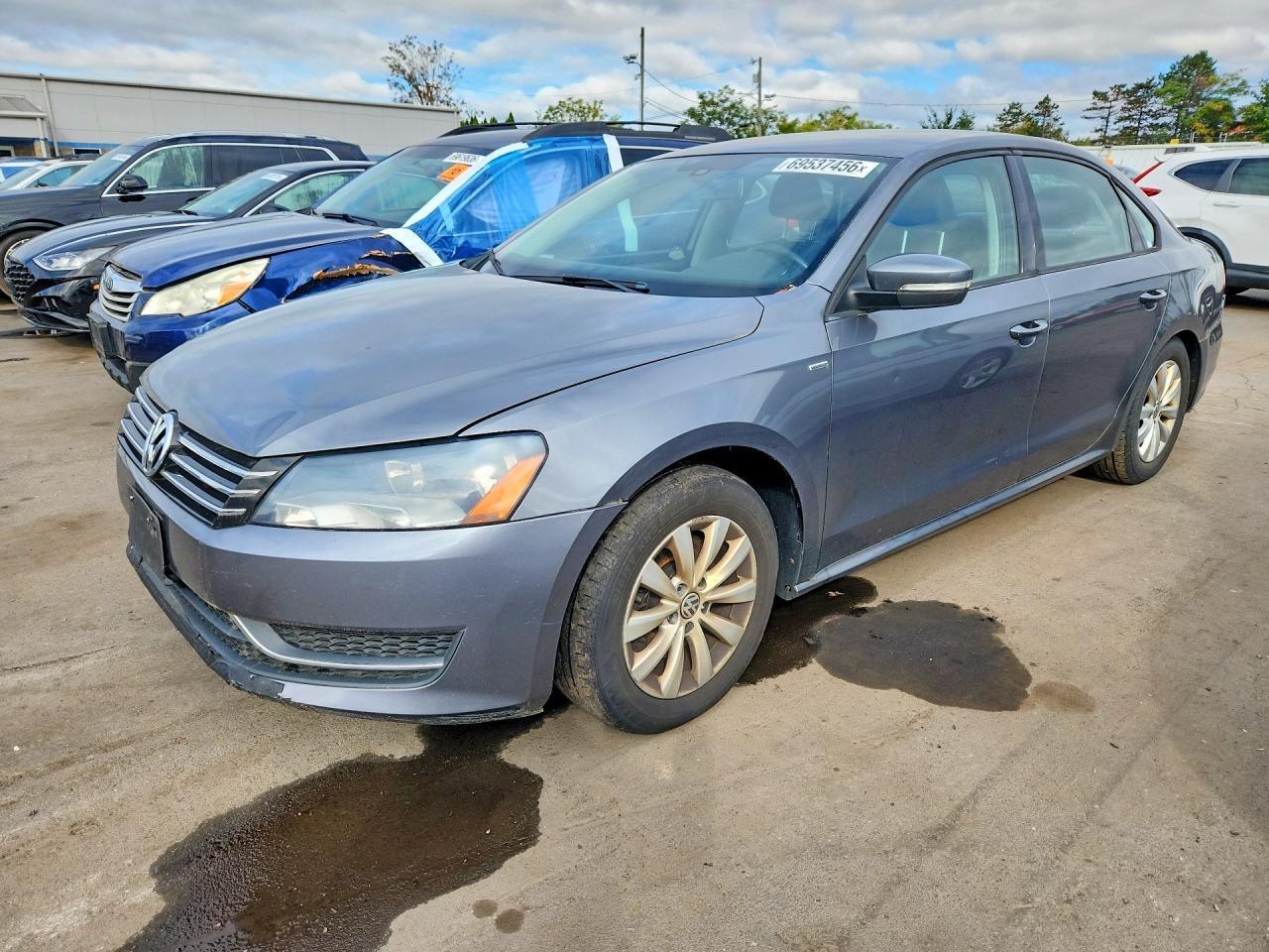 2015 VOLKSWAGEN PASSAT S | 1VWAT7A33FC004299 | UPCARS