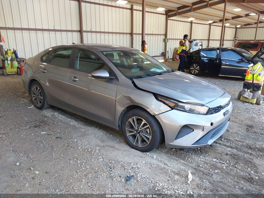 2024 KIA FORTE LXS | 3KPF24AD9RE738509 | UPCARS