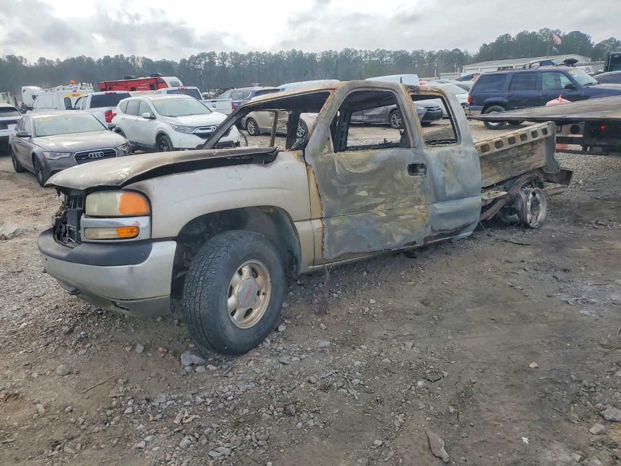 1999 GMC SIERRA K1500 | 2GTEK19T7X1531861 | UPCARS