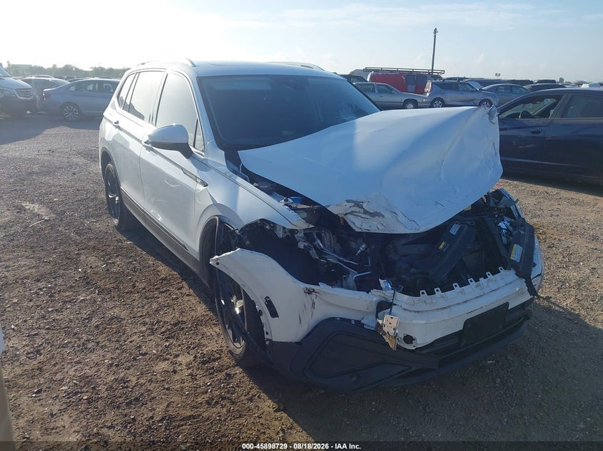 2024 VOLKSWAGEN TIGUAN 2.0T SE/2.0T WOLFSBURG EDITION | 3VVNB7AX5RM179829 | UPCARS