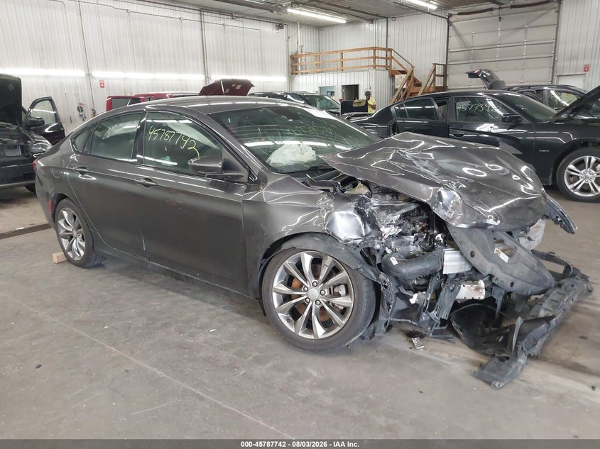 2015 CHRYSLER 200 S | 1C3CCCBG7FN620750 | UPCARS