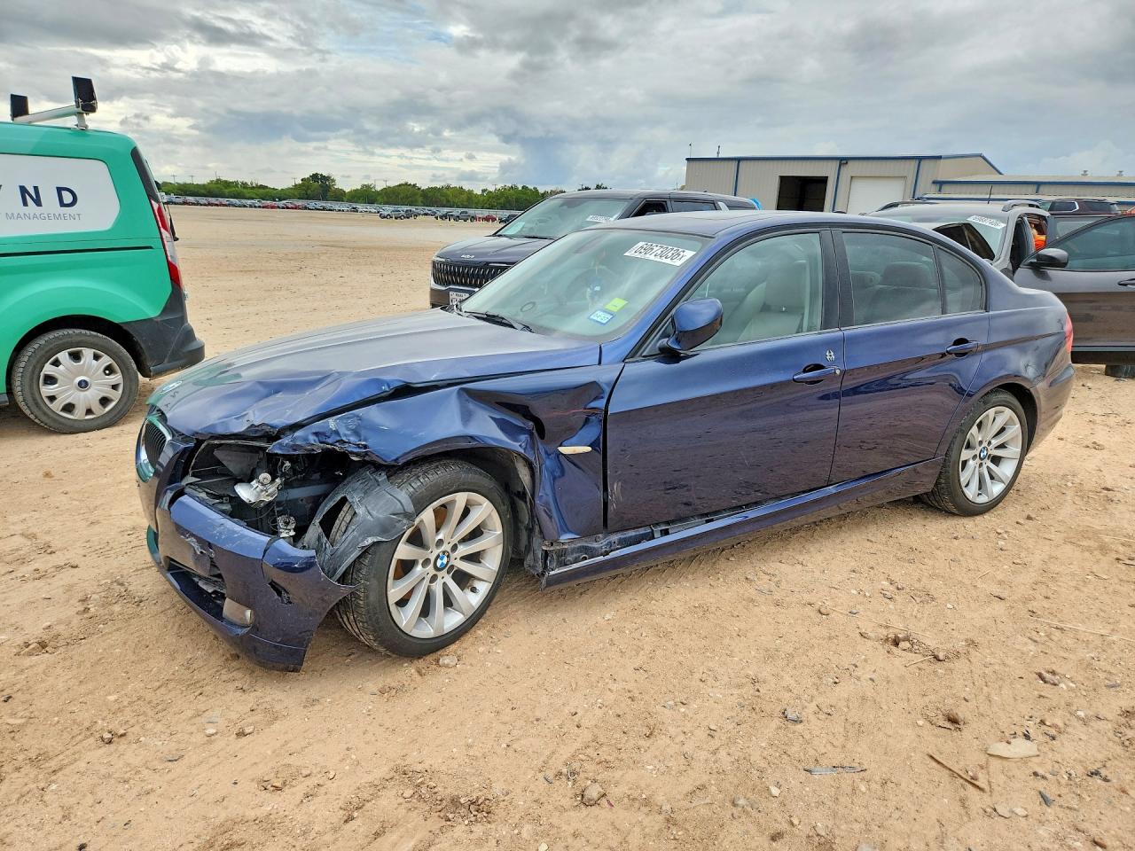 2011 BMW 3 SERIES I | WBAPH7C54BE851602 | UPCARS