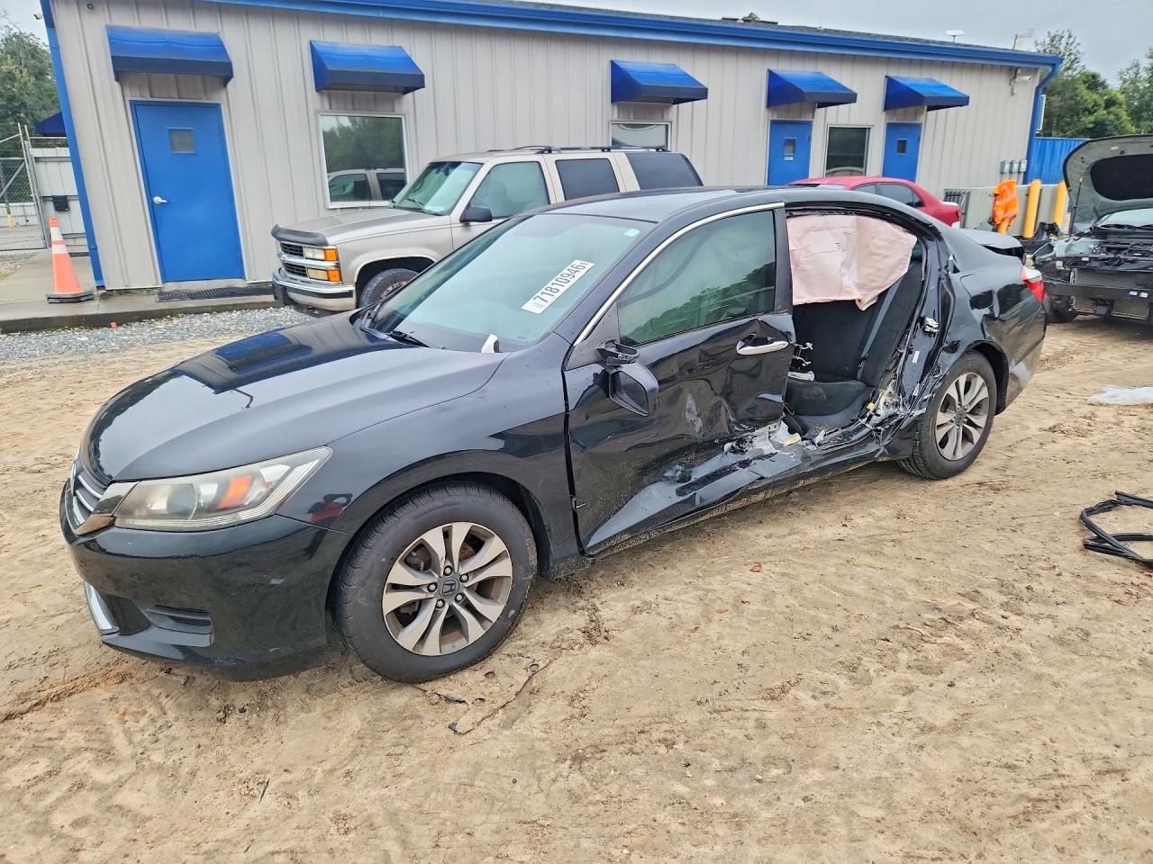 2013 HONDA ACCORD LX | 1HGCR2F38DA091715 | UPCARS
