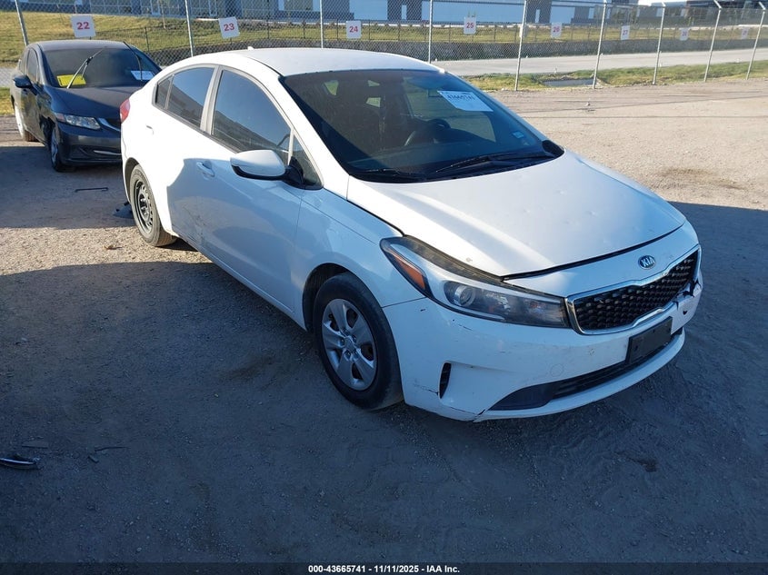 2017 KIA FORTE LX | 3KPFK4A71HE069760 | UPCARS