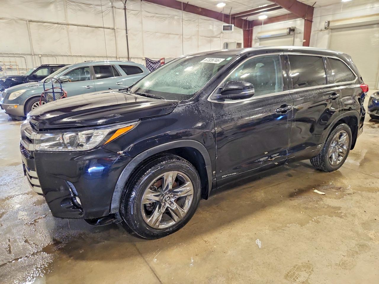 2017 TOYOTA HIGHLANDER LIMITED PLATINUM | 5TDDZRFH5HS356638 | UPCARS