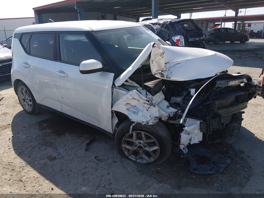 2023 KIA SOU LX | KNDJ23AU8P7880769 | UPCARS