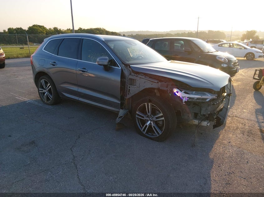 2018 VOLVO XC60 T6 MOMENTUM | YV4A22RK3J1095032 | UPCARS