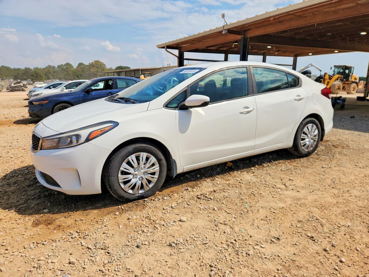 2018 KIA FORTE LX | 3KPFK4A7XJE205633 | UPCARS