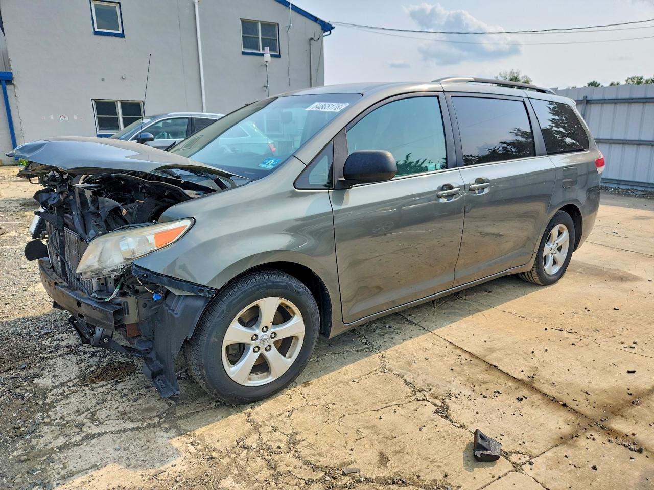 2011 TOYOTA SIENNA LE | 5TDKK3DC5BS034623 | UPCARS