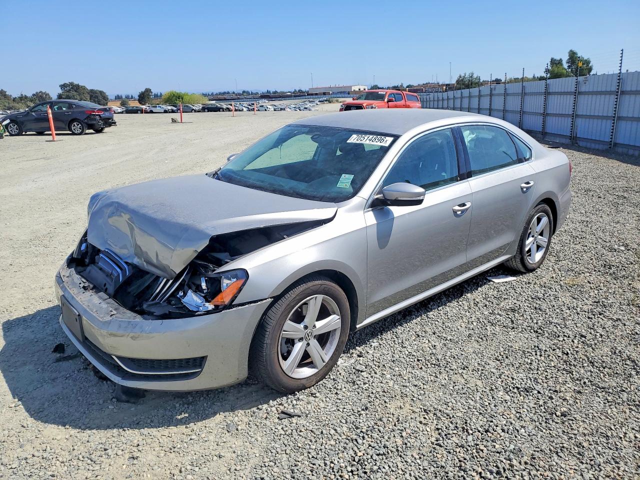 2014 VOLKSWAGEN PASSAT SE | 1VWBP7A34EC015304 | UPCARS