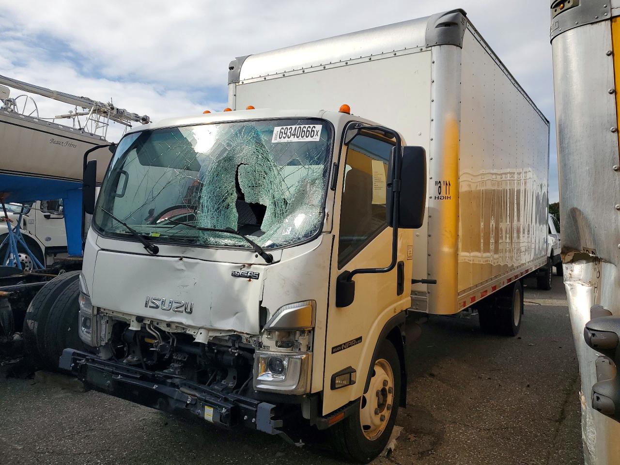 2023 ISUZU NPR | 54DC4W1DXPS208015 | UPCARS