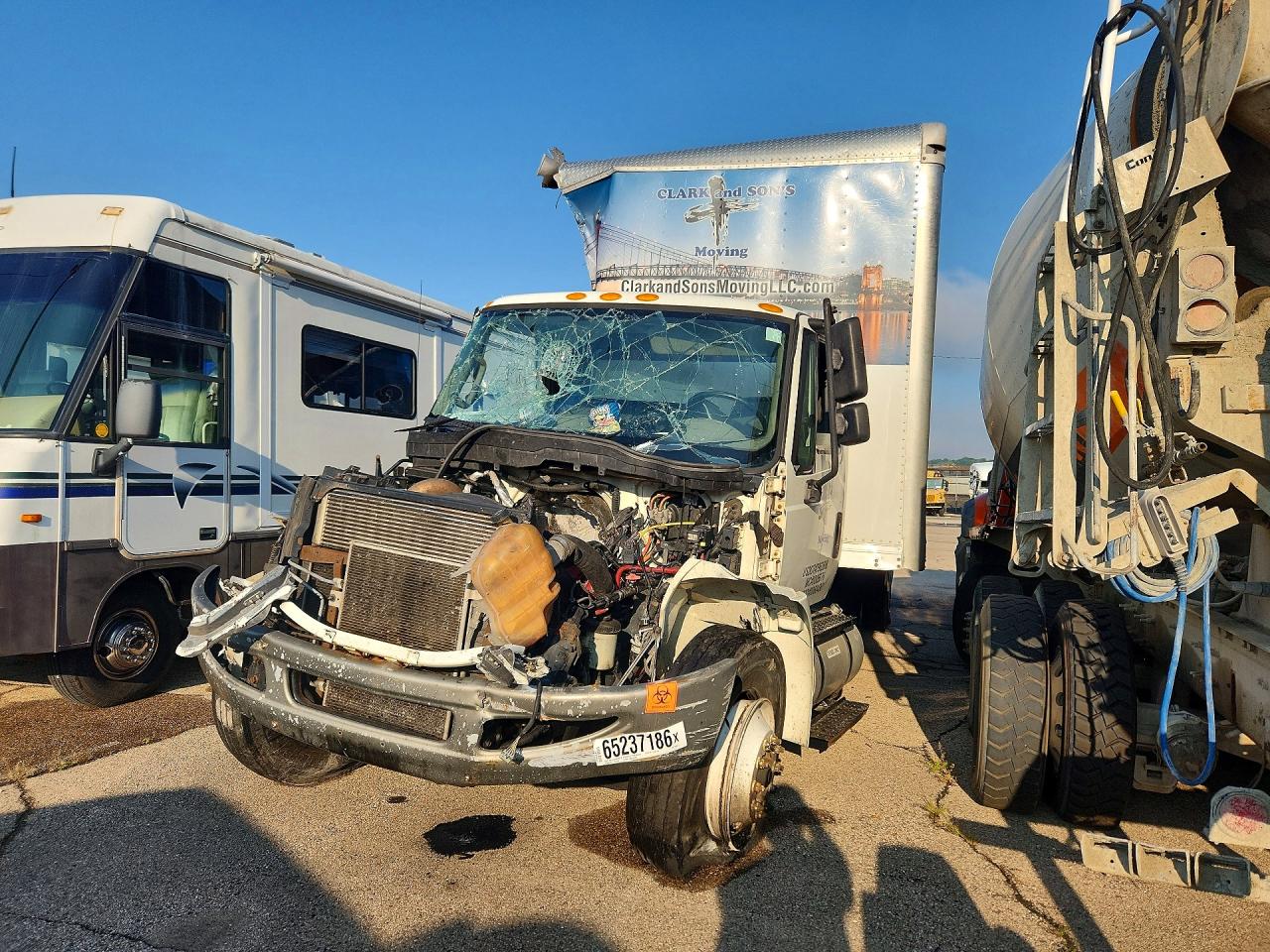 2017 INTERNATIONAL 4000 SERIE BOX TRUCK | 1HTMMMML6HH636634 | UPCARS