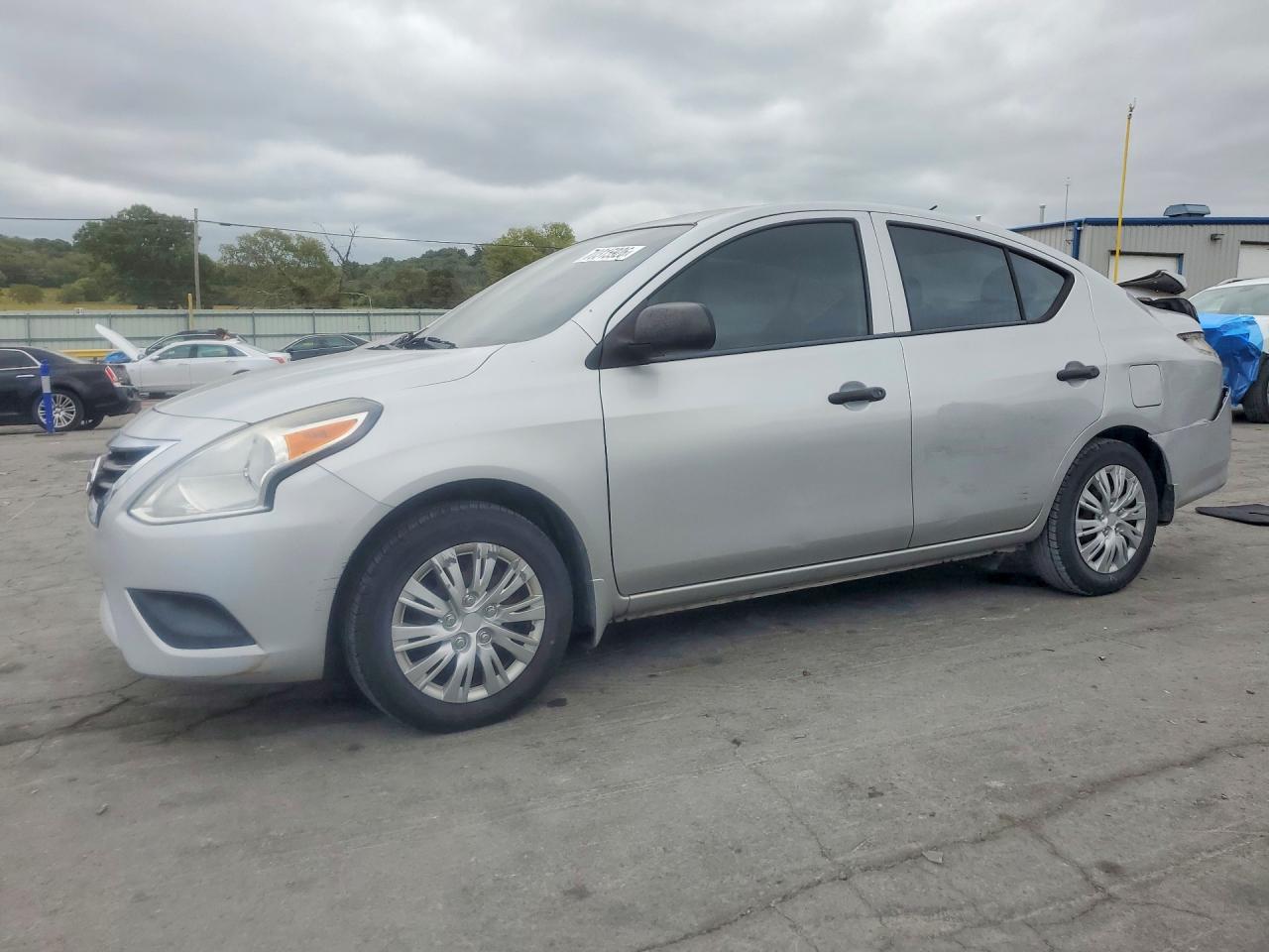 2015 NISSAN VERSA 1.6 S PLUS | 3N1CN7AP8FL896985 | UPCARS