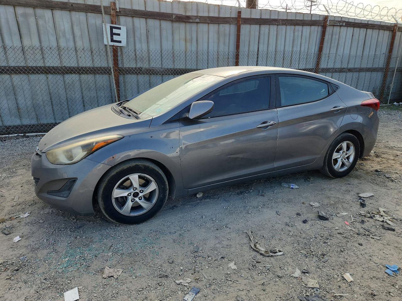 2014 HYUNDAI ELANTRA SE | 5NPDH4AE5EH516134 | UPCARS
