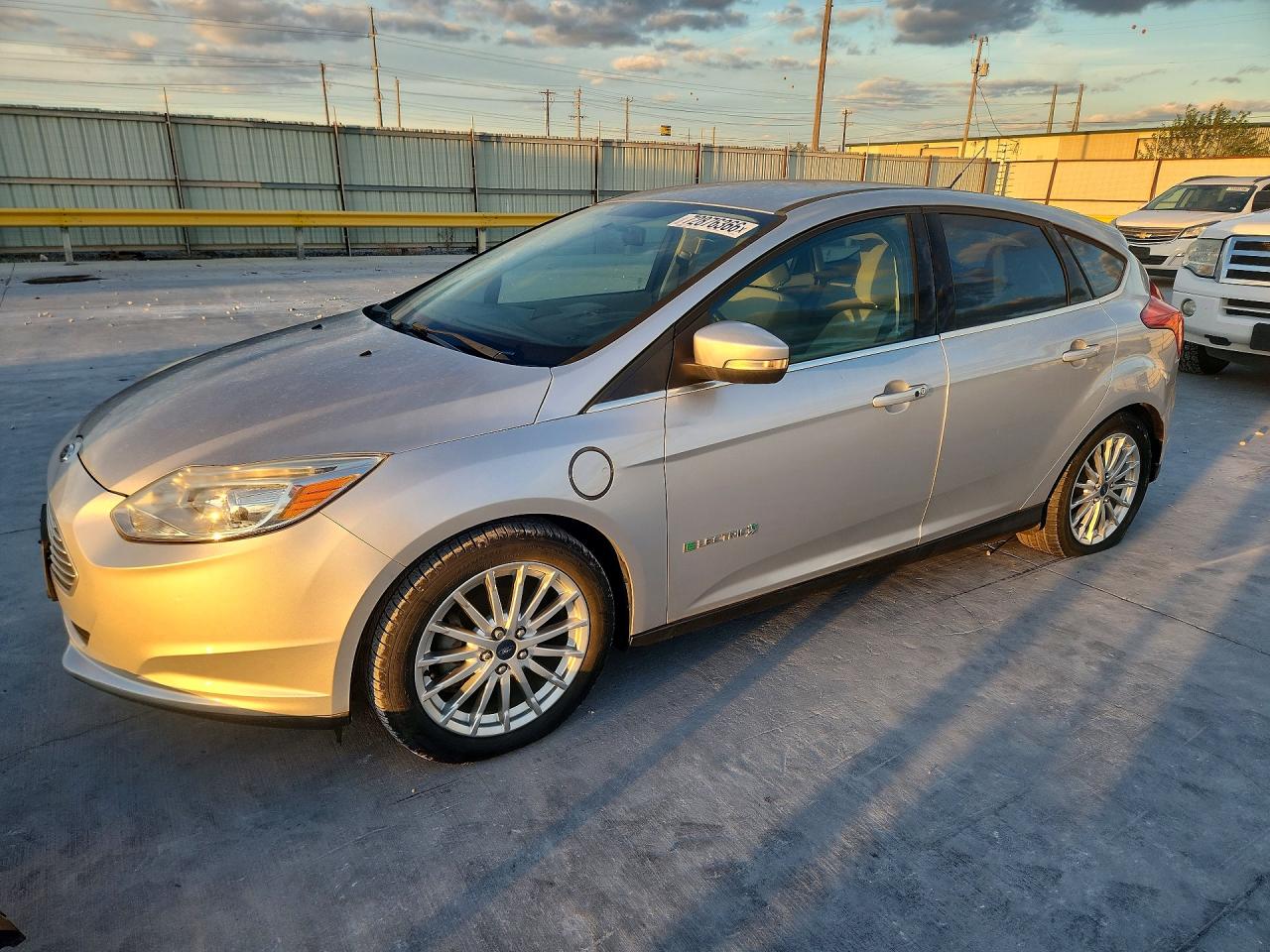 2013 FORD FOCUS BEV | 1FADP3R49DL165303 | UPCARS