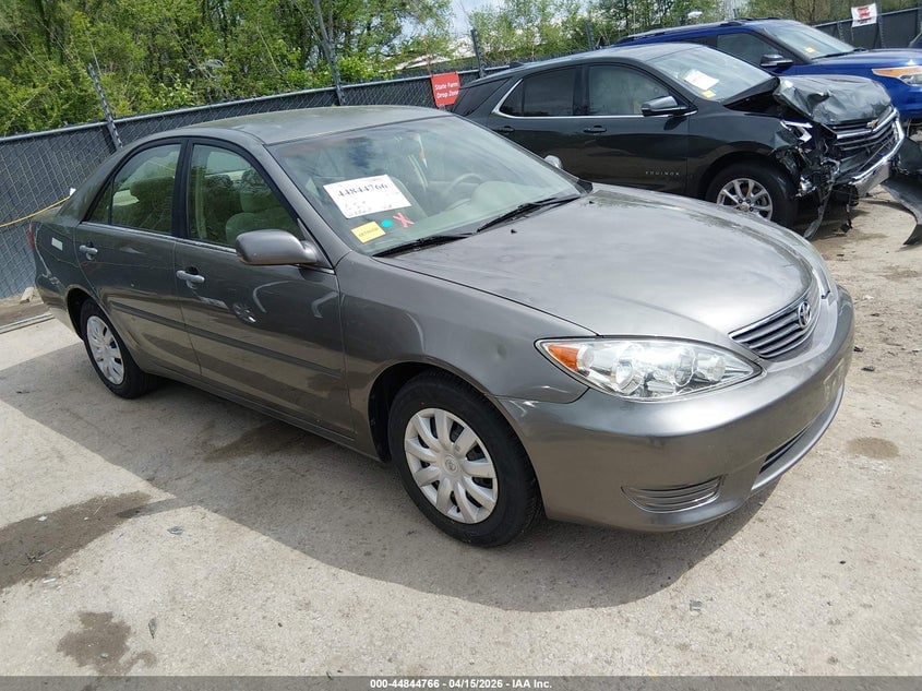 2005 TOYOTA CAMRY LE | 4T1BE32K15U596404 | UPCARS