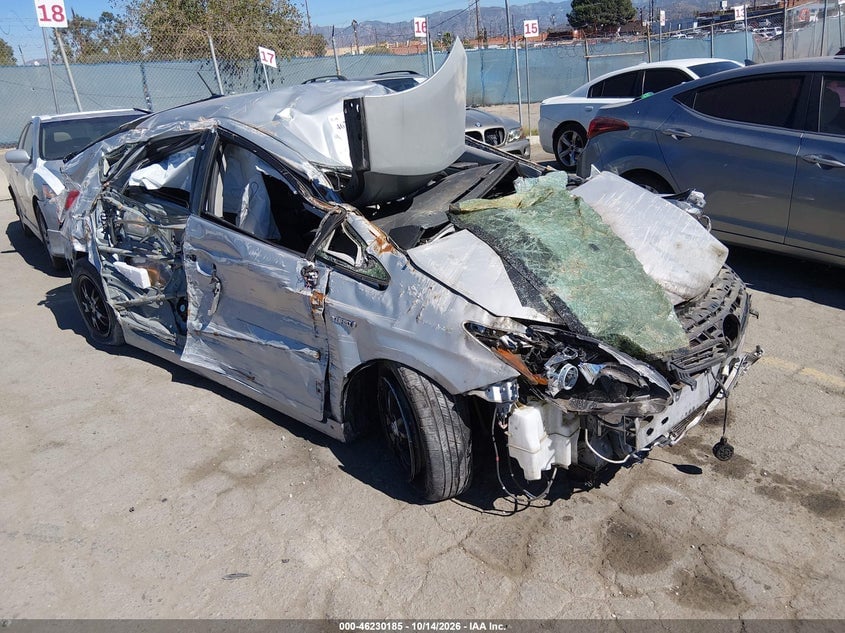 2015 TOYOTA PRIUS FOUR | JTDKN3DU7F0464484 | UPCARS