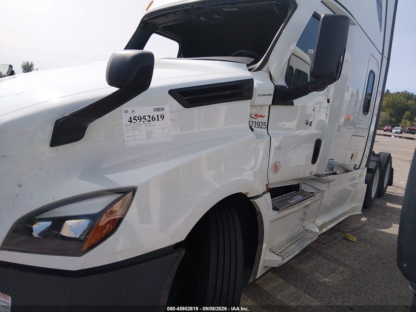 2023 FREIGHTLINER NEW CASCADIA 126 | 3AKJHHDR4PSUF2300 | UPCARS