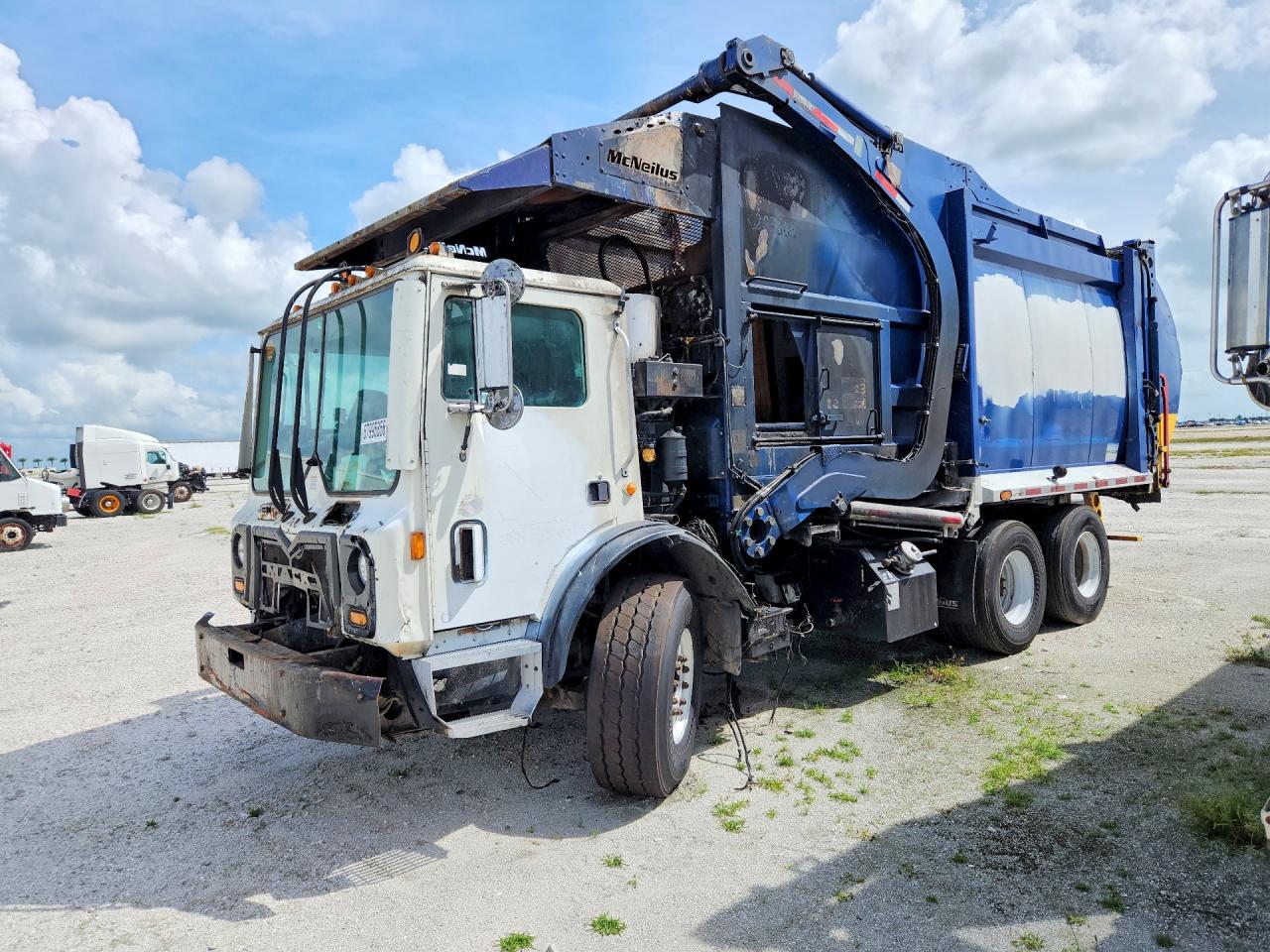 2018 MACK ALL OTHER MRU613 REFUSE TRUCK | 1M2AV04C0JM018949 | UPCARS