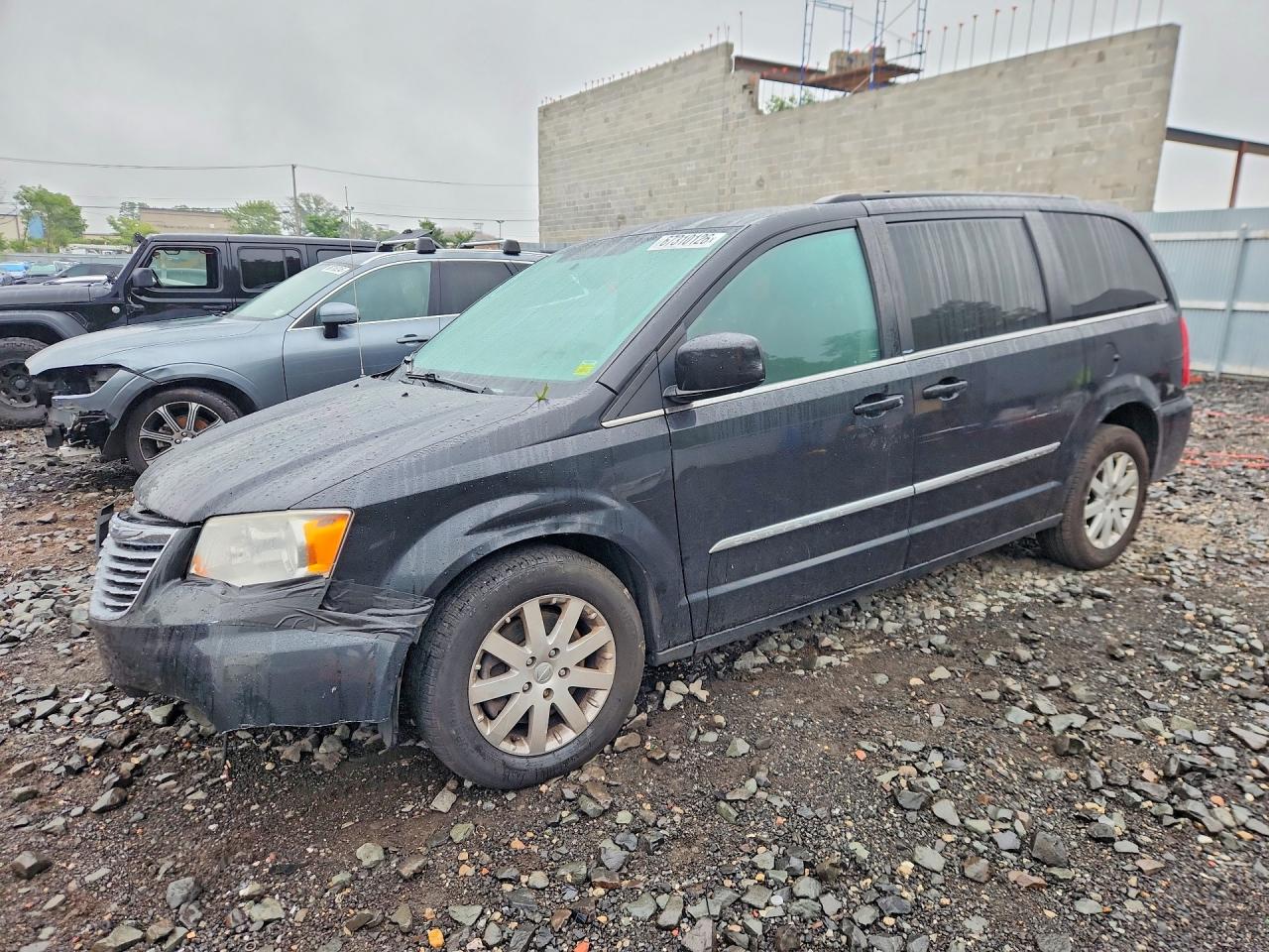 2013 CHRYSLER MINIVAN TOURING | 2C4RC1BG6DR588657 | UPCARS