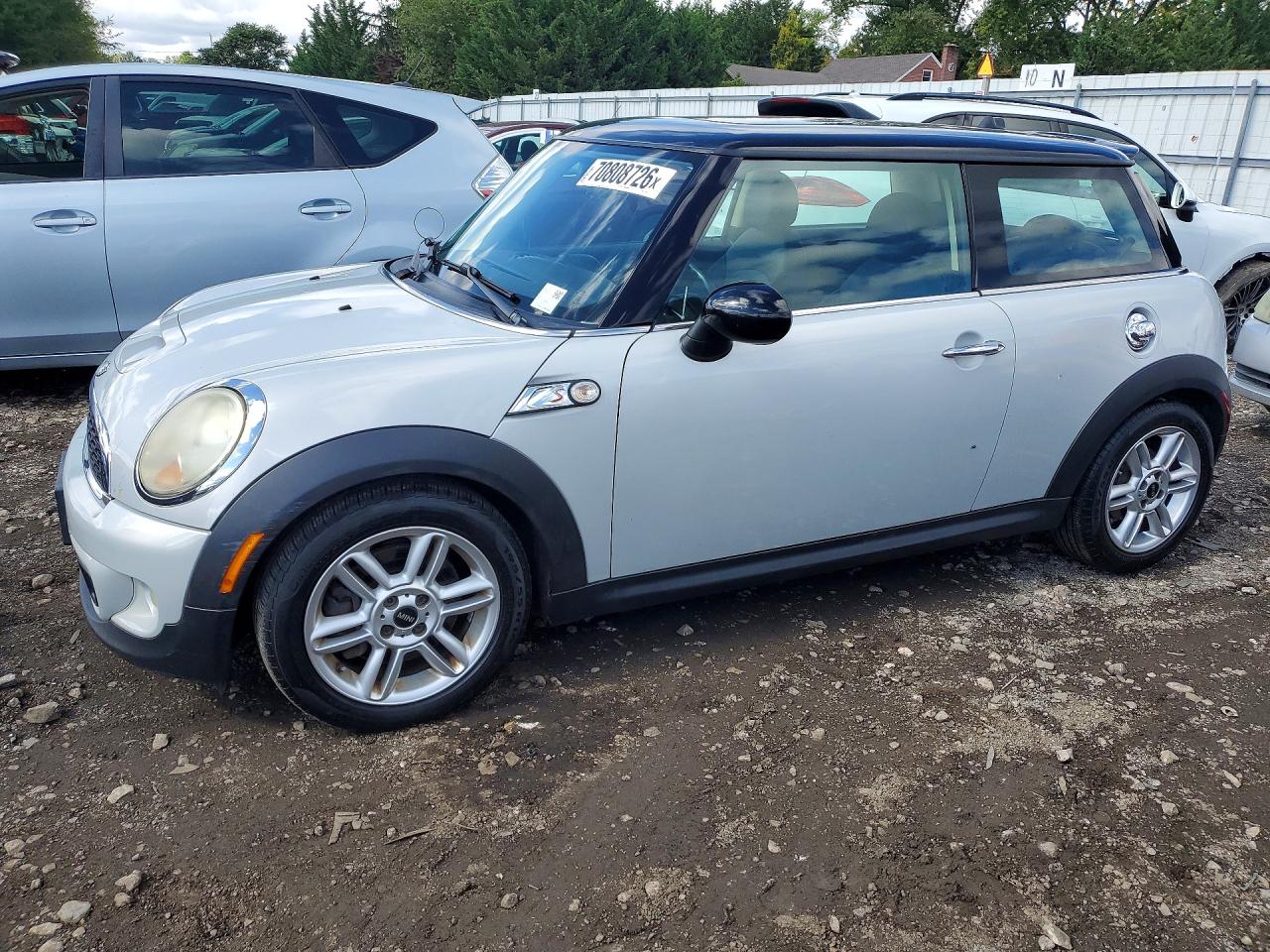 2011 MINI COOPER S | WMWSV3C56BTY10251 | UPCARS