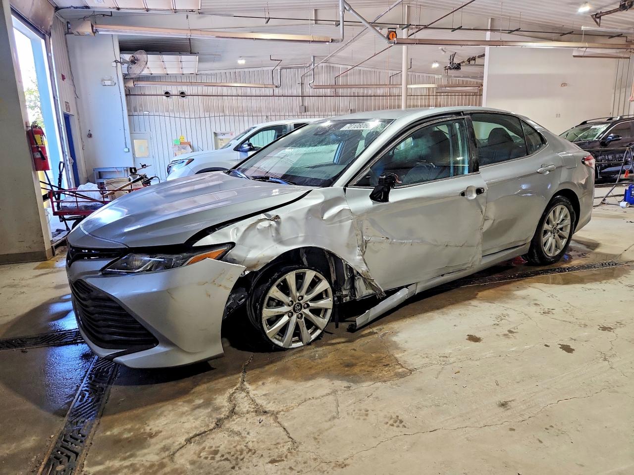 2020 TOYOTA CAMRY LE | 4T1C11AK7LU945911 | UPCARS