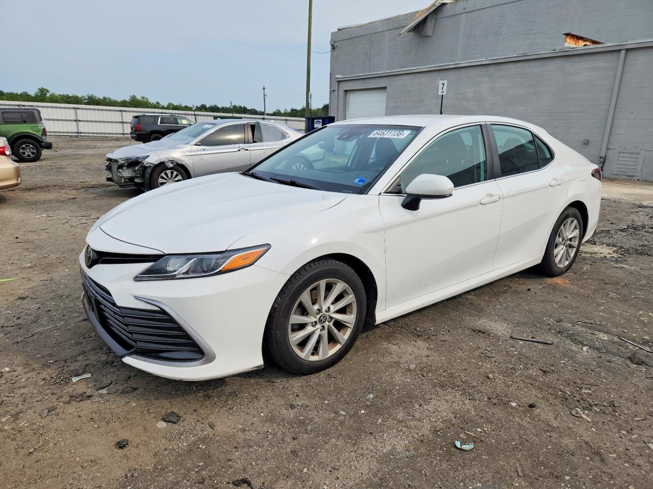 2021 TOYOTA CAMRY LE | 4T1C11AK0MU574012 | UPCARS