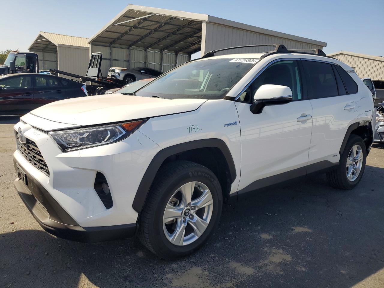 2020 TOYOTA RAV4 XLE | 2T3RWRFV9LW068276 | UPCARS