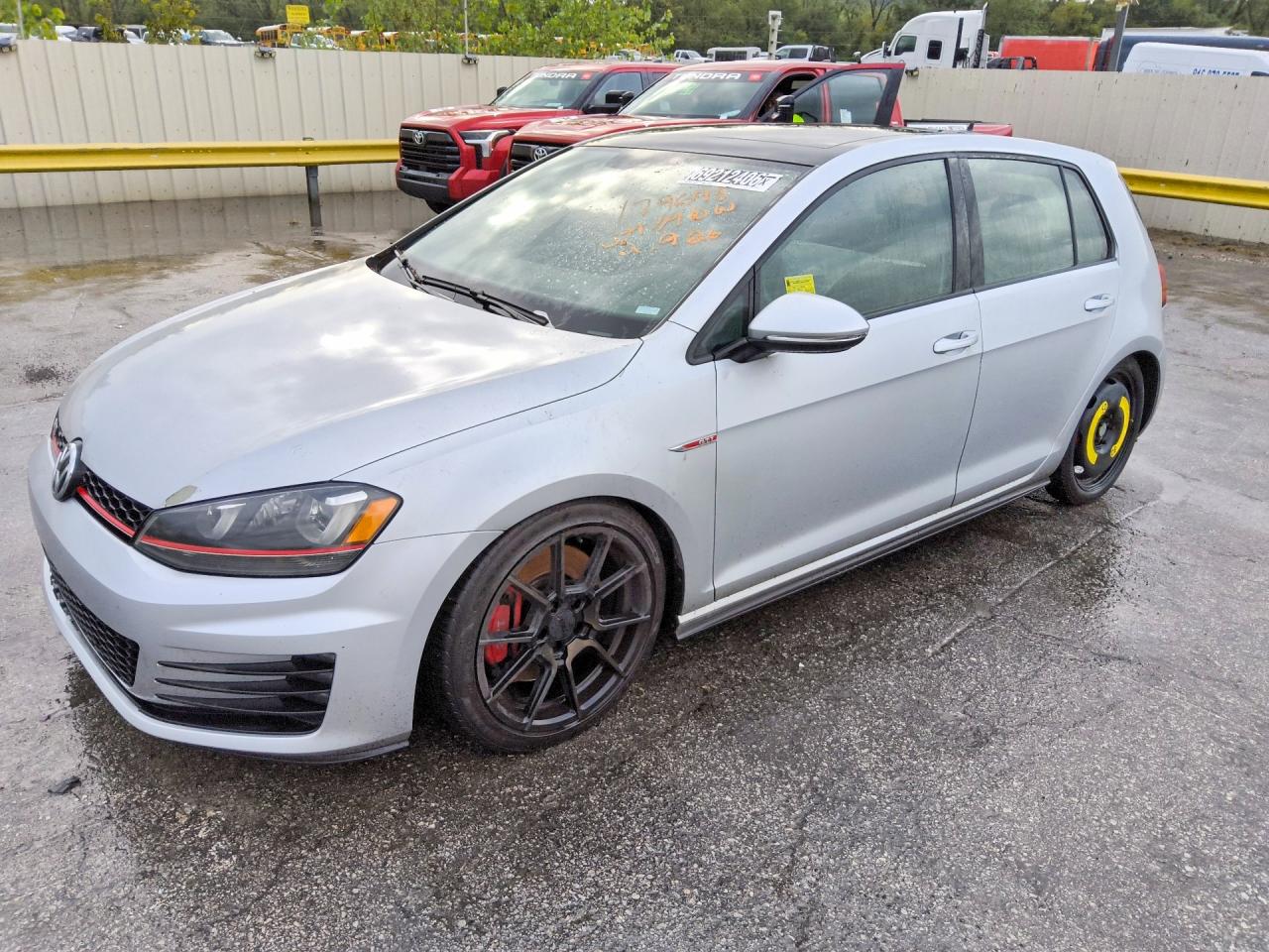 2017 VOLKSWAGEN GTI S/SE | 3VW447AU5HM071197 | UPCARS