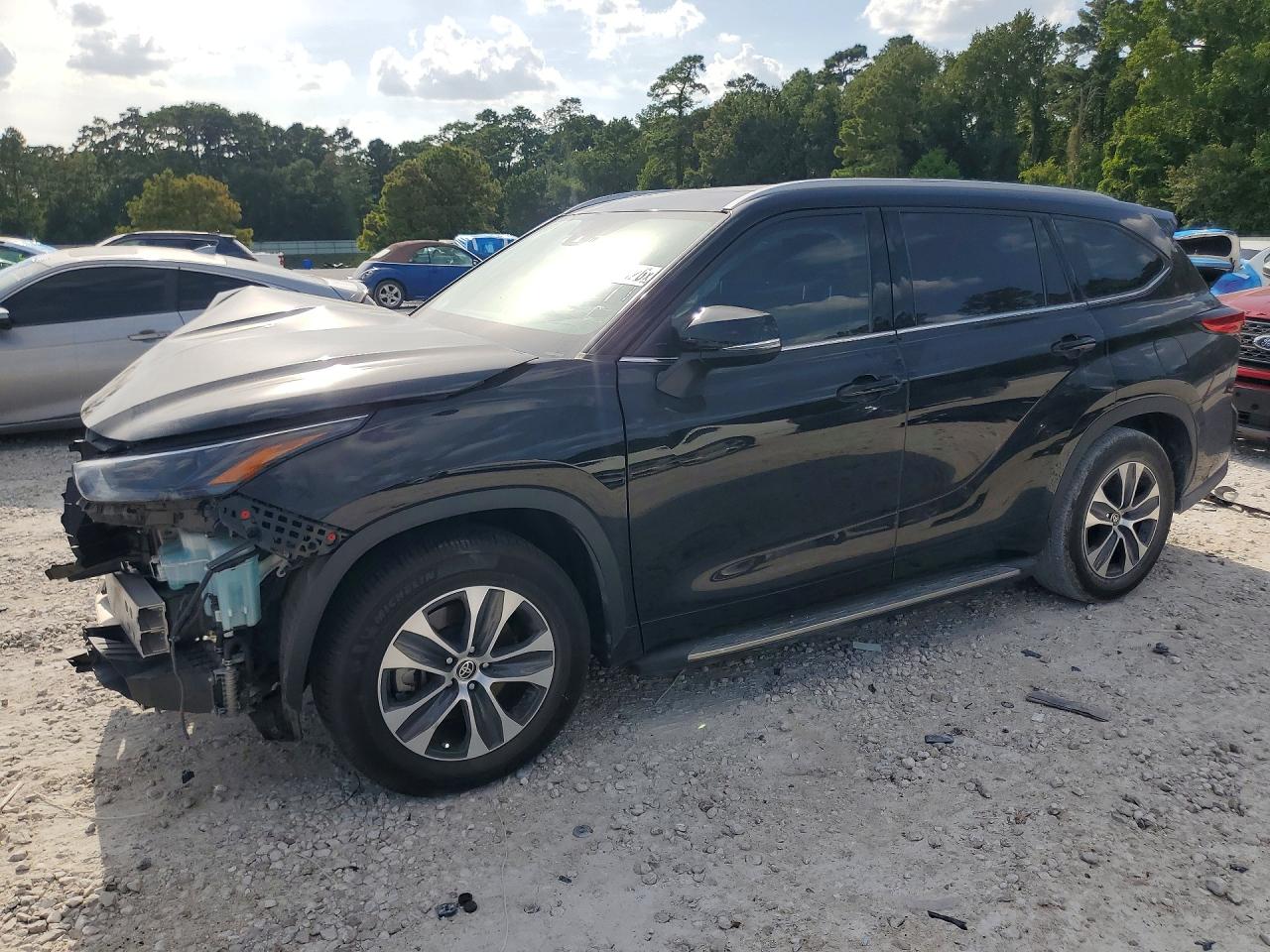 2022 TOYOTA HIGHLANDER XLE | 5TDGZRAH2NS549152 | UPCARS