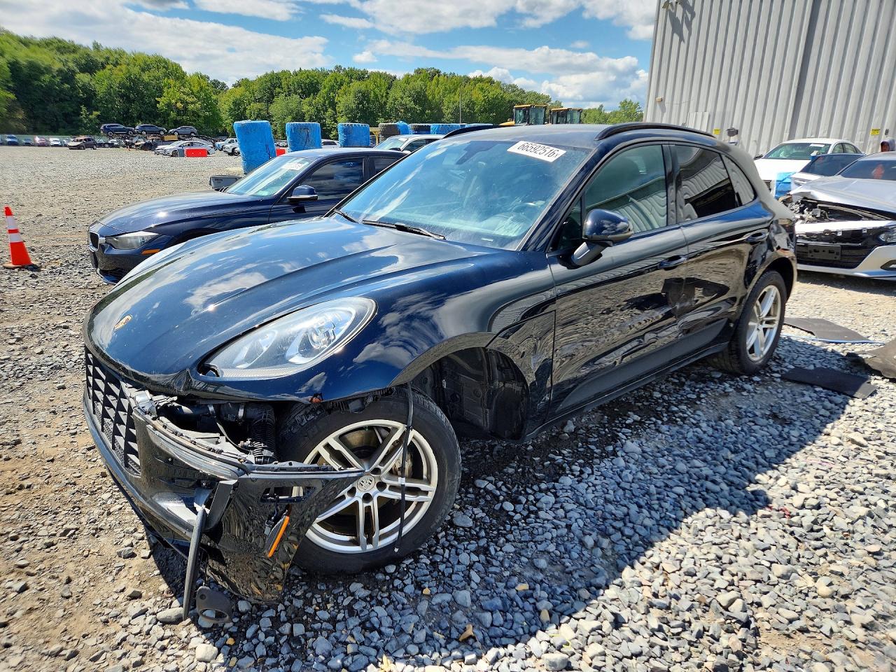 2015 PORSCHE MACAN S | WP1AB2A51FLB72175 | UPCARS