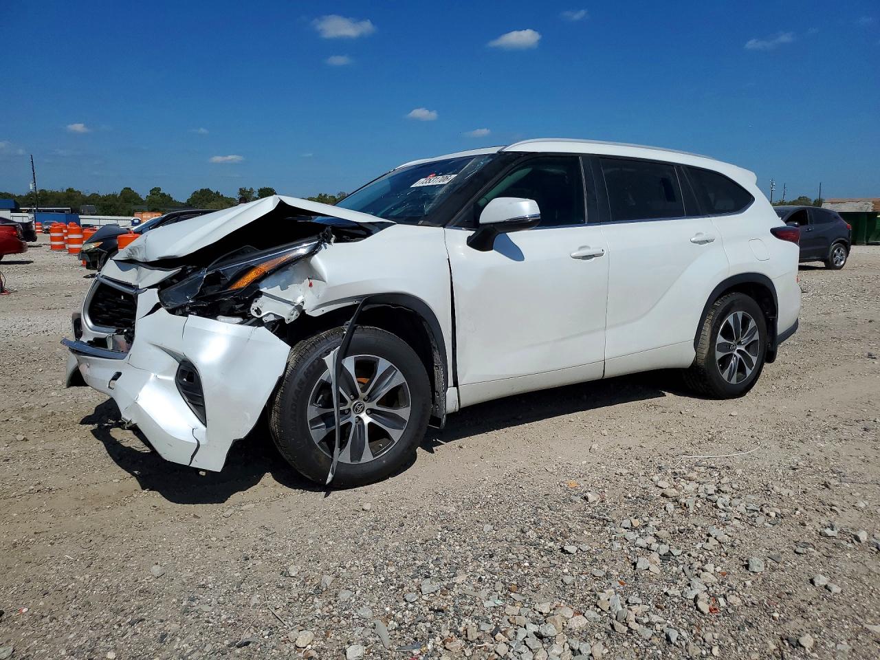 2023 TOYOTA HIGHLANDER XLE | 5TDKDRAH1PS008881 | UPCARS