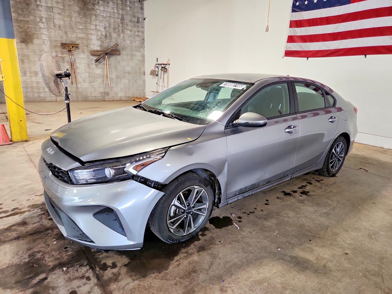 2023 KIA FORTE LXS | 3KPF24AD6PE571040 | UPCARS