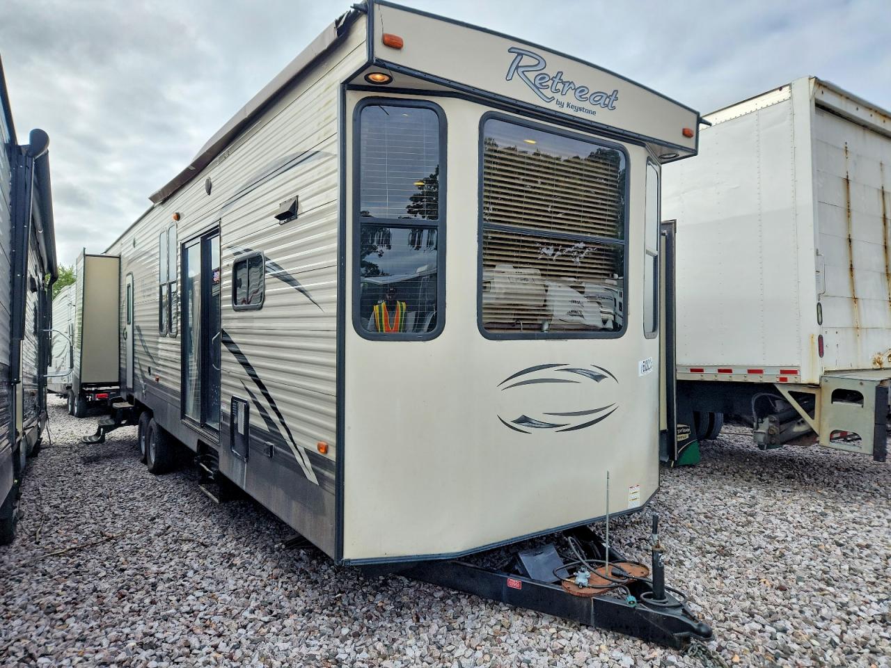 2016 KUTB RETREAT KEYSTONE  CAMPER | 4YDT39F29GW260290 | UPCARS