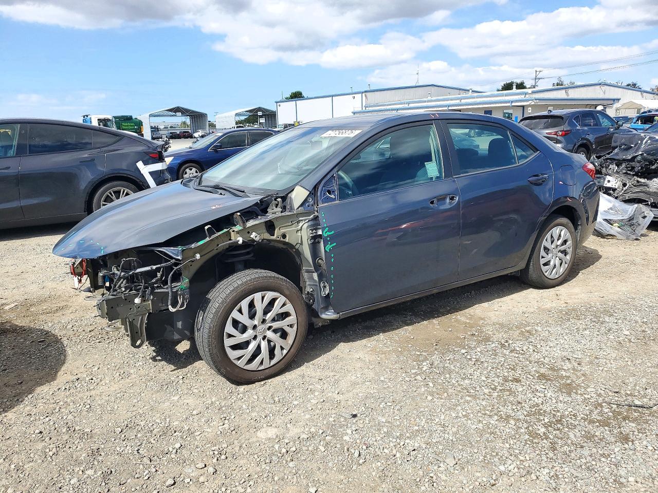 2018 TOYOTA COROLLA LE | 5YFBURHE1JP849353 | UPCARS