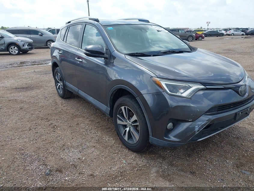2018 TOYOTA RAV4 XLE | 2T3WFREV6JW517477 | UPCARS