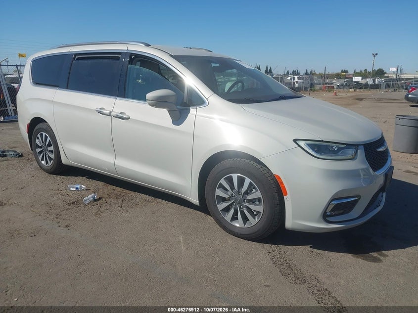 2021 CHRYSLER PACIFICA HYBRID TOURING L | 2C4RC1L73MR590087 | UPCARS