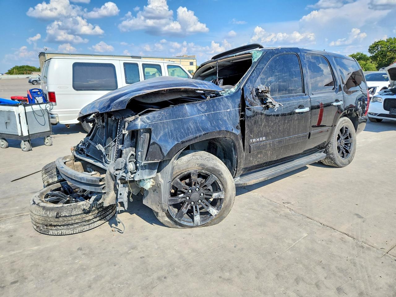 2013 CHEVROLET TAHOE K1500 LT | 1GNSKBE08DR341176 | UPCARS