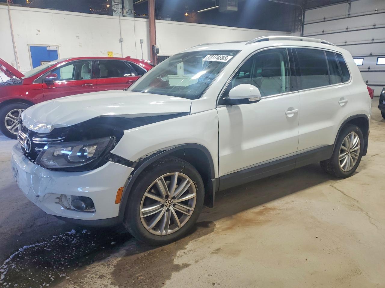2016 VOLKSWAGEN TIGUAN S | WVGBV7AX4GW583822 | UPCARS