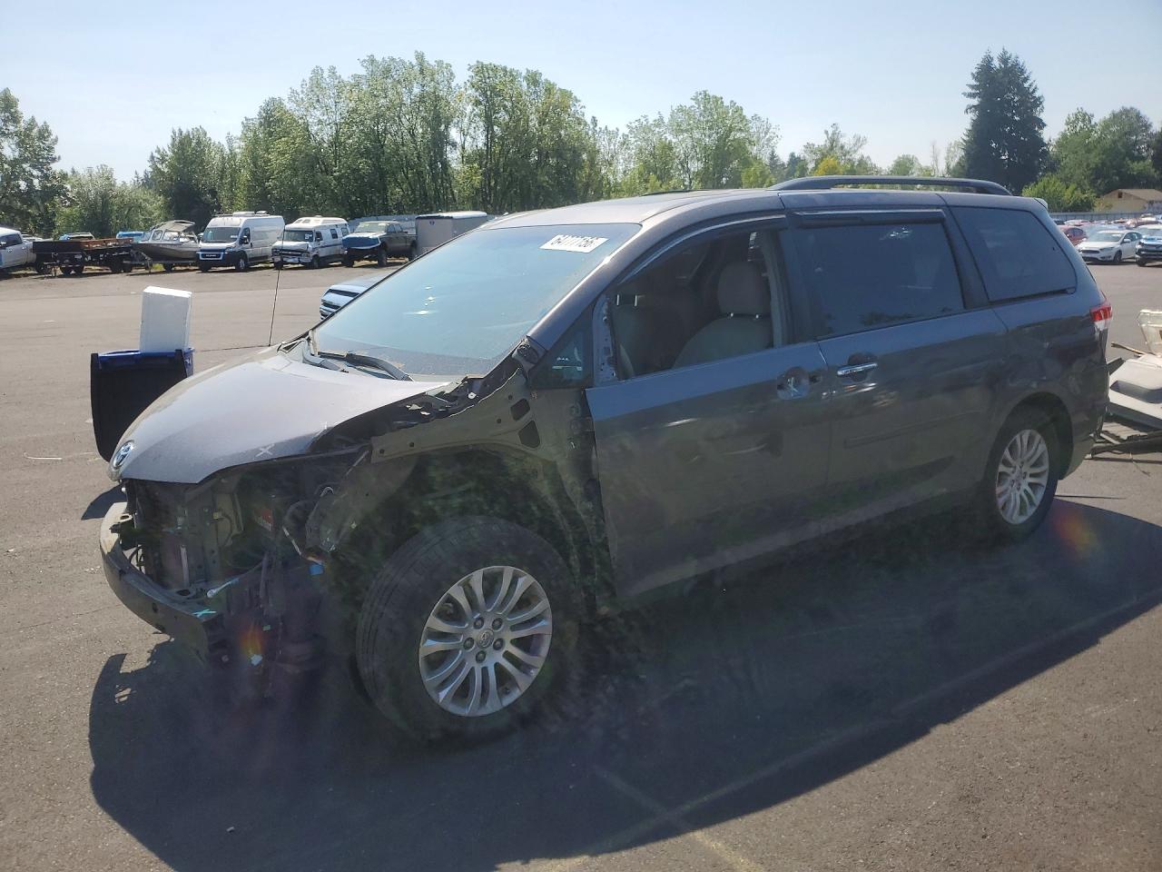 2014 TOYOTA SIENNA XLE 8-PASSENGER | 5TDYK3DC0ES514700 | UPCARS