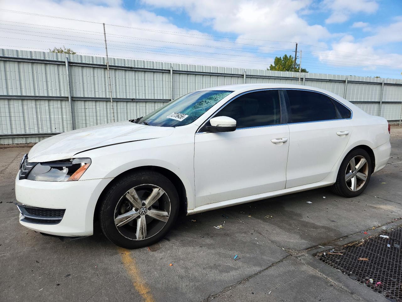 2013 VOLKSWAGEN PASSAT SE | 1VWBP7A30DC039100 | UPCARS