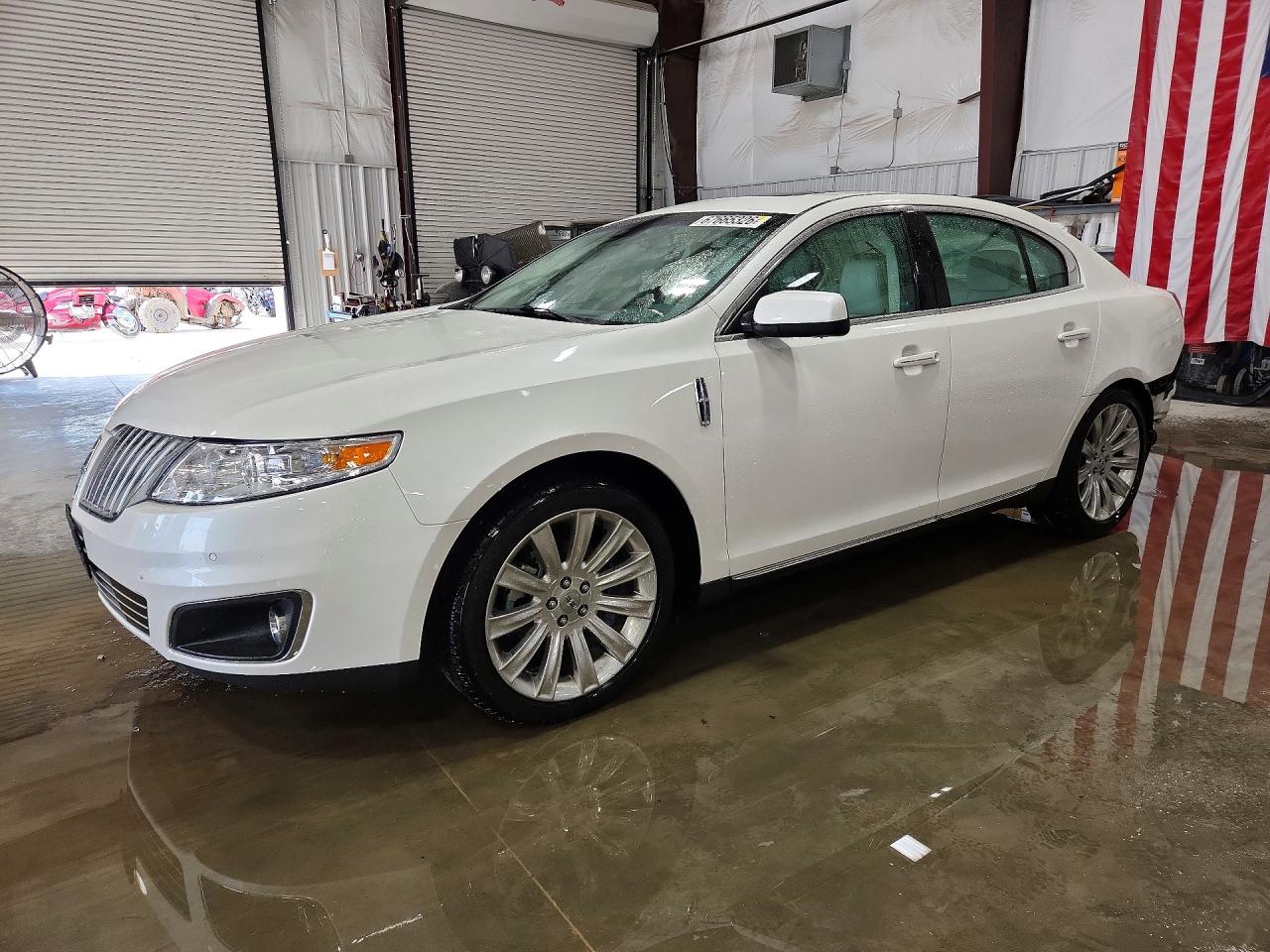 2011 LINCOLN MKS | 1LNHL9DR5BG600235 | UPCARS