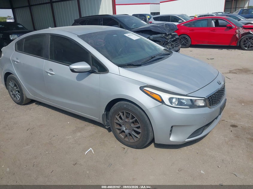 2018 KIA FORTE LX | 3KPFK4A73JE225478 | UPCARS