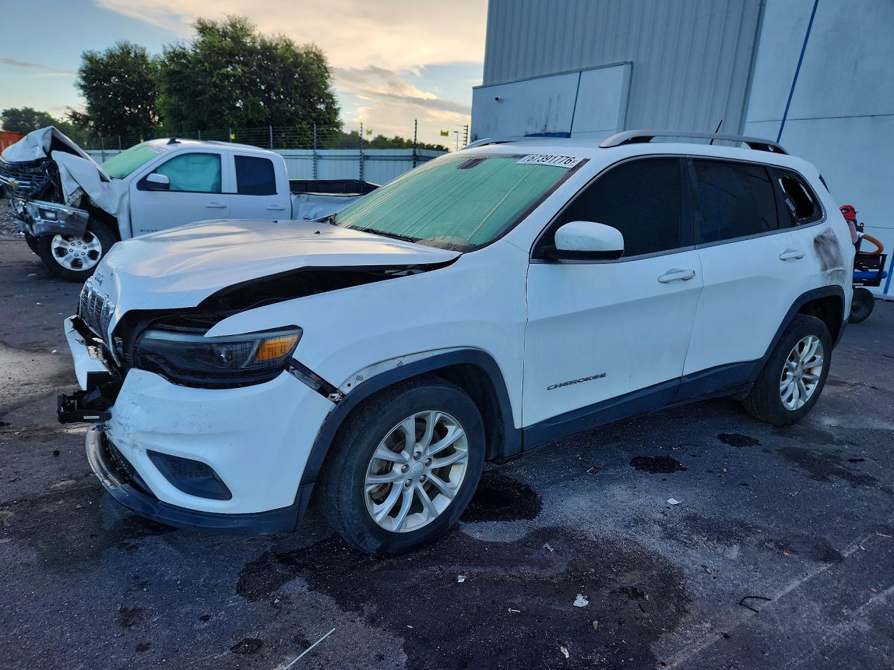 2019 JEEP CHEROKEE LATITUDE | 1C4PJLCBXKD297171 | UPCARS