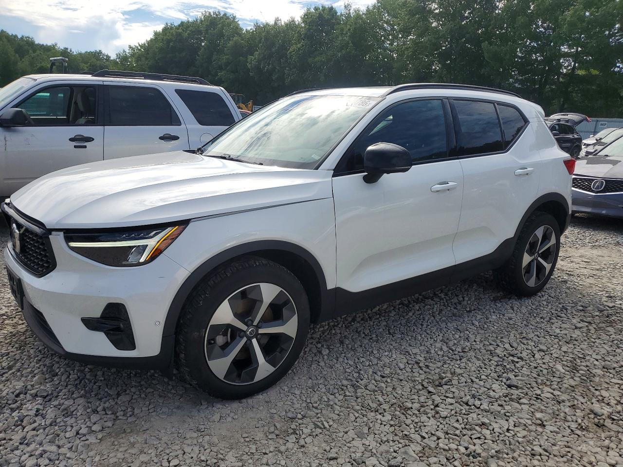 2024 VOLVO XC40 PLUS | YV4L12UL8R2347875 | UPCARS
