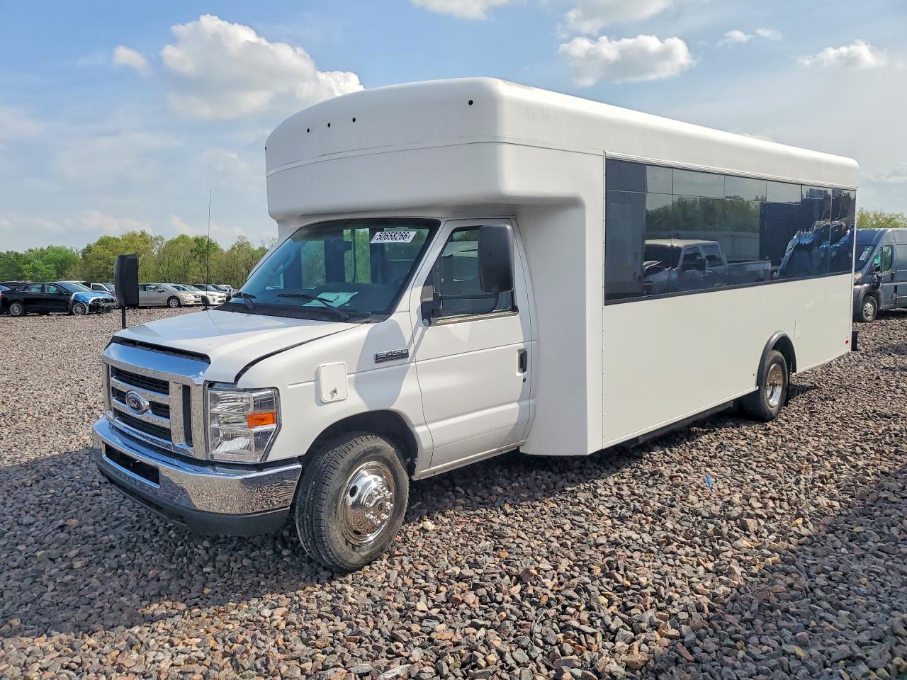 2017 FORD ECONOLIN E450 SUPER DUTY CUTAWAY VAN | 1FDFE4FS0HDC62922 | UPCARS