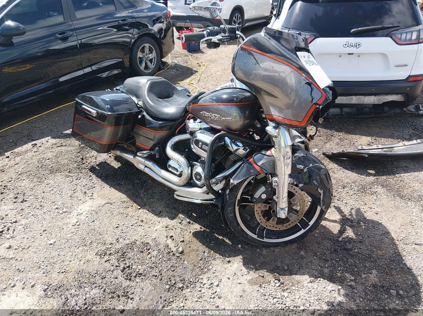 2017 HARLEY-DAVIDSON FLHX STREET GLIDE SPECIAL | 1HD1KRC35HB641233 | UPCARS