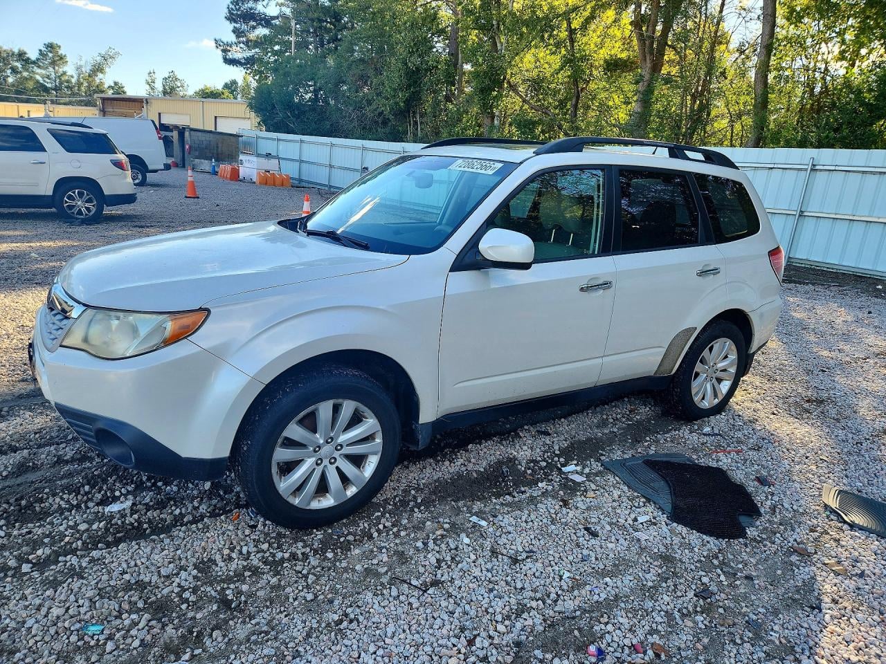 2013 SUBARU FORESTER LIMITED | JF2SHAEC5DH406438 | UPCARS