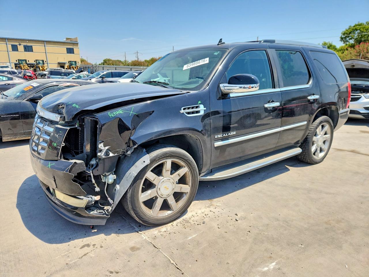 2011 CADILLAC ESCALADE | 1GYS3AEF1BR211364 | UPCARS